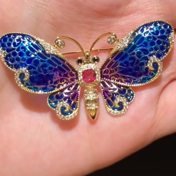 Butterfly Majestic Blue Gold Brooch - Picture 1 of 9